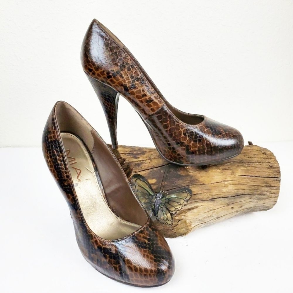 Mia brown faux snake skin dress shoe